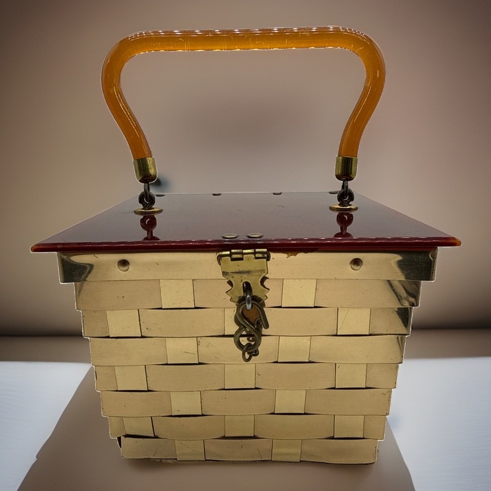 VTG Dorset Red Fifth Ave. Gold Basket Weave Box Purse Lucite Top & Handle